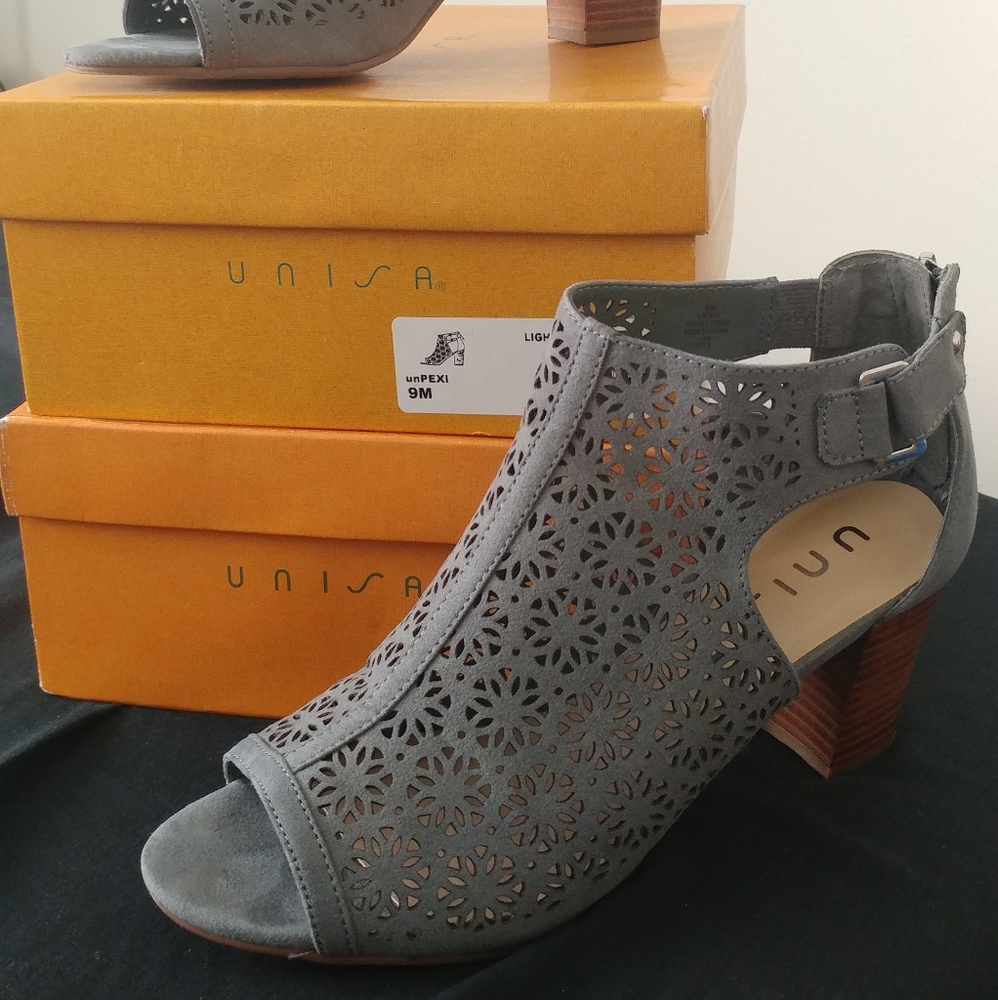 Unisa Light Blue Lace Heels